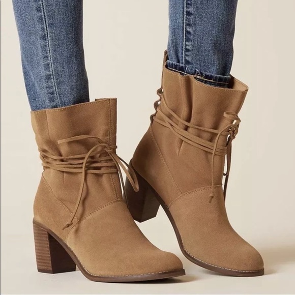 Toms Shoes - New toms toffee suede booties